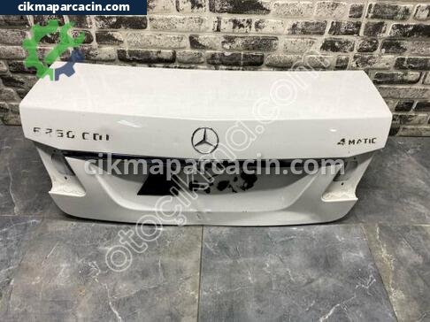 Mercedes-Benz E Serisi Bagaj çıkma parça