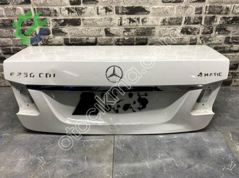 Mercedes-Benz E Serisi Bagaj A212 çıkma parça