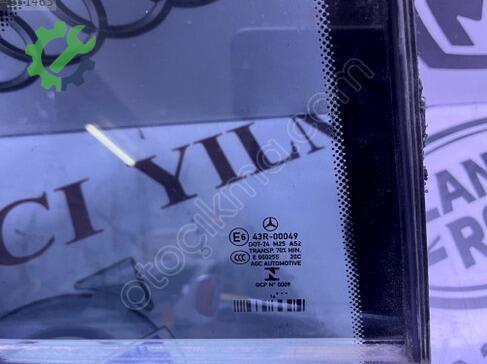 Mercedes-Benz E Serisi Sağ Arka Kelebek Camı A212730 çıkma parça