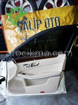 Mercedes-Benz E Serisi Sağ Ön Kapı çıkma parça