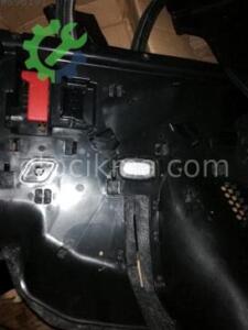 Mercedes W212 Ön kaput açma kolu orjinal çıkma