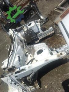 Mercedes W212 ön şasi hatasız orjinal çıkma
