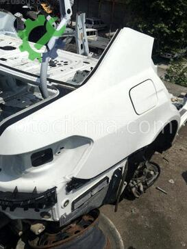 Mercedes-Benz E Serisi Sağ Arka Çamurluk çıkma parça