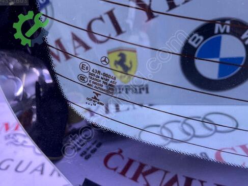 Mercedes-Benz E Serisi Arka Cam çıkma parça