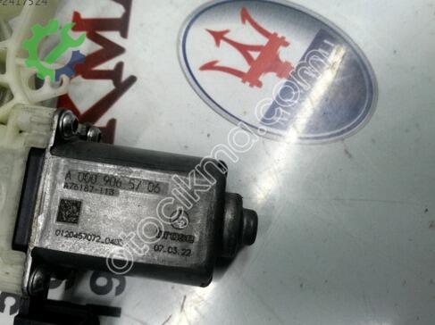 Mercedes-Benz E Serisi Ön Cam Motoru A0009065706 çıkma parça