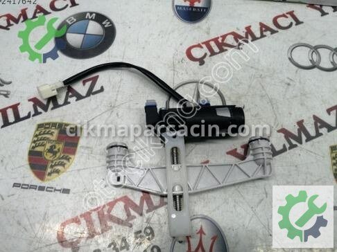Mercedes-Benz E Serisi Ön Koltuk Başlığı çıkma parça
