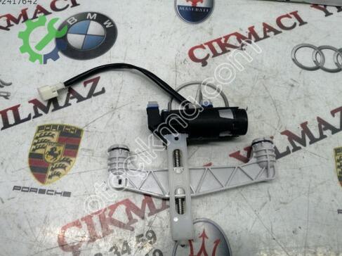 Mercedes-Benz E Serisi Ön Koltuk Başlığı çıkma parça