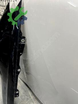 Mercedes-Benz E Serisi Sol Ön Çamurluk çıkma parça