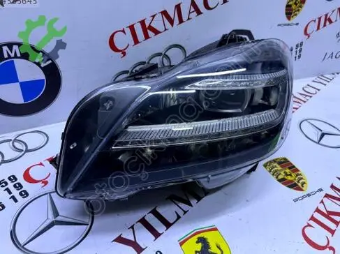 Mercedes-Benz CLS Sol Ön Far çıkma parça