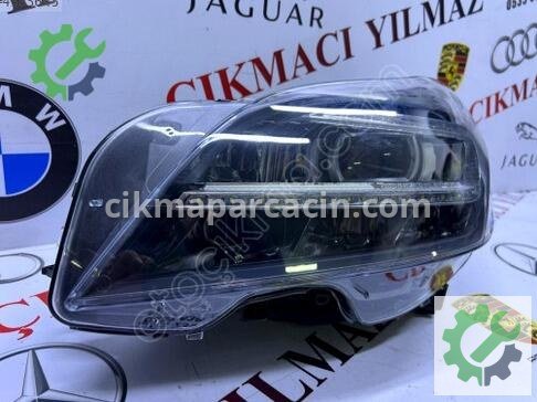 Mercedes-Benz CLS Sol Ön Far çıkma parça