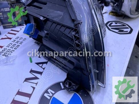 Mercedes-Benz CLS Sol Ön Far çıkma parça