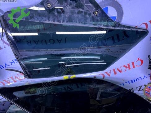 Mercedes-Benz E Serisi Kelebek Camı çıkma parça