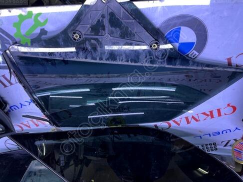 Mercedes-Benz E Serisi Kelebek Camı A2386703200 çıkma parça