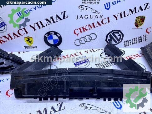 Mercedes-Benz EQA Davlumbaz çıkma parça