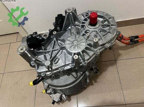Mercedes-Benz EQB Elektrikli Direksiyon Motoru A2433409002 çıkma parça