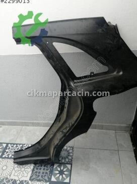 Mercedes-Benz B Serisi Sol Arka Çamurluk çıkma parça