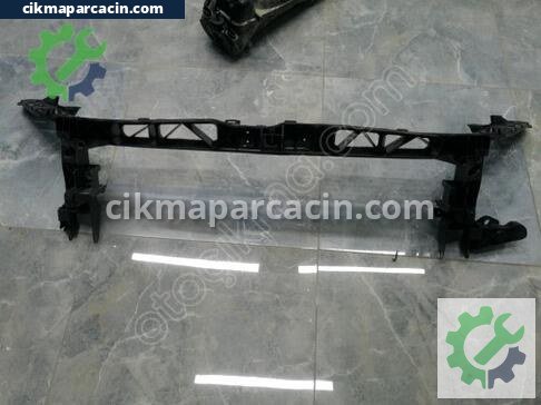 Mercedes-Benz GLB Ön Panel çıkma parça