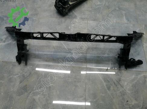 Mercedes-Benz GLB Ön Panel çıkma parça