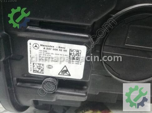 Mercedes-Benz GLB Sağ Ön Far A2479063200 çıkma parça
