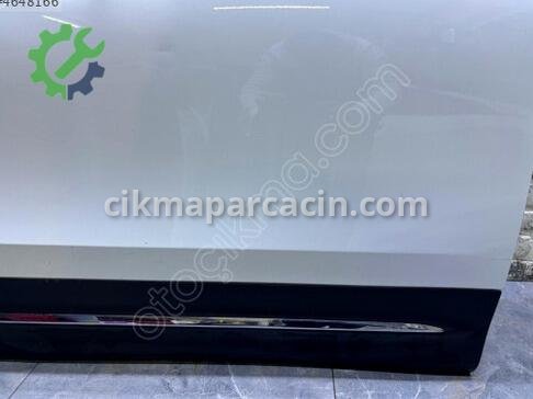 Mercedes-Benz GLB Sağ Ön Kapı çıkma parça