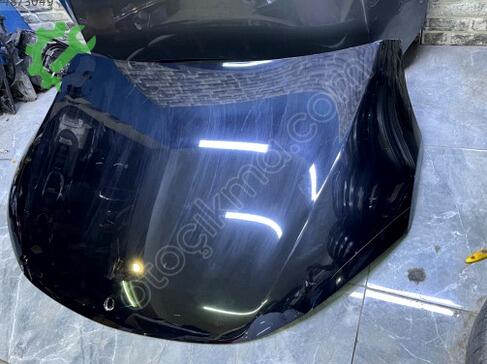 Mercedes-Benz EQE Ön Kaput çıkma parça