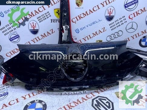 Mercedes-Benz EQE Ön Panjur çıkma parça