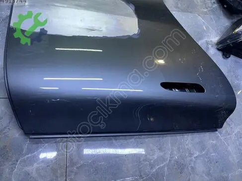Mercedes-Benz EQE Sağ Arka Kapı A2957322400 çıkma parça
