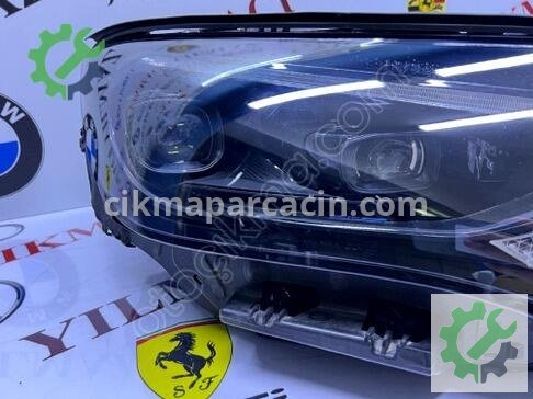 Mercedes-Benz EQE Sağ Ön Far çıkma parça