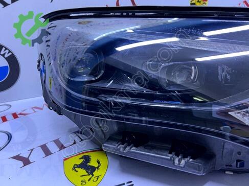 Mercedes-Benz EQE Sağ Ön Far çıkma parça