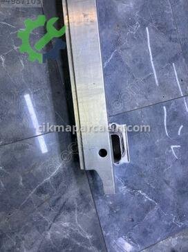 Mercedes-Benz EQE Arka Tampon Demiri A2956105400 çıkma parça