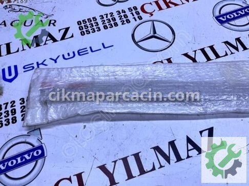Mercedes-Benz EQS Cam Fitili A2976901801 çıkma parça