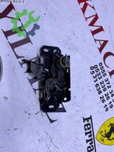 Mercedes w447 Vito kaput kilidi