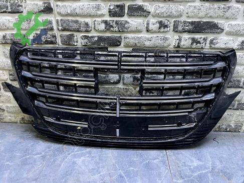 Mercedes-Benz Vito Ön Panjur çıkma parça