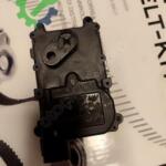 MERKEZİ KİLİT MOTORU ACCENT 00-06 (4 FİŞLİ) ÖN SAĞ