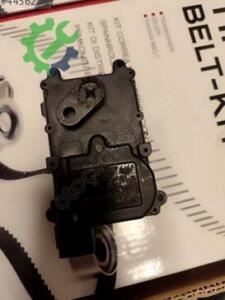 MERKEZİ KİLİT MOTORU ACCENT 00-06 (4 FİŞLİ) ÖN SAĞ