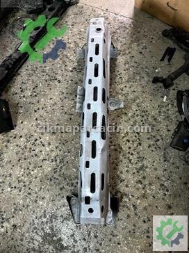 MG HS Ön Tampon Demiri 10492613 çıkma parça