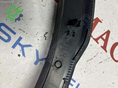 MG ZS Sağ Arka Çamurluk çıkma parça