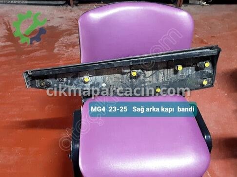 MG MG4 Kapı Çıtası 23-25 çıkma parça