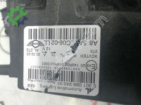 Mini Countryman Sağ Ön Far çıkma parça