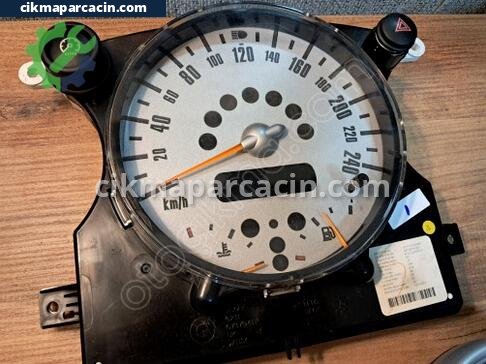 Mini Cooper Gösterge Saati çıkma parça