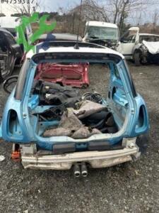 MİNİ COOPER R50 ARKA PANEL KESME ORJİNAL ÇIKMA