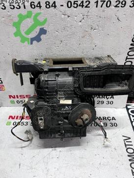 Nissan Juke Kalorifer Kutusu çıkma parça