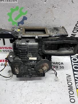 Nissan Juke Kalorifer Kutusu çıkma parça