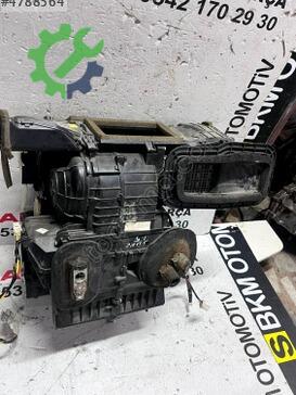 Nissan Juke Kalorifer Kutusu çıkma parça
