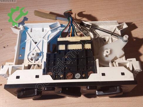 Mitsubishi Carisma Kalorifer Kontrol Paneli MR500529 çıkma parça