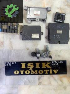 Mitsubishi Colt 1.3 beyin seti çıkma orjinal 1860151200 E6T73489