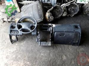 Mitsubishi karisma komple göğüs torpido eğirbek