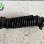 MİTSUBİSHİ L 300 HAVA FİLİTRE BORUSU