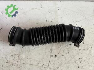 MİTSUBİSHİ L 300 HAVA FİLİTRE BORUSU