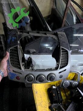 Mitsubishi L200 Havalandırma Izgaraları çıkma parça
